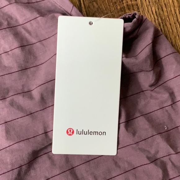 Lululemon Long for Length Tank - Picture 2 of 10